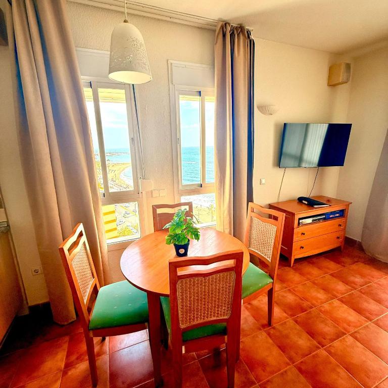 Benalbeach Apartment with Magnificent Sea View - Apartamento con vistas al mar - 10
