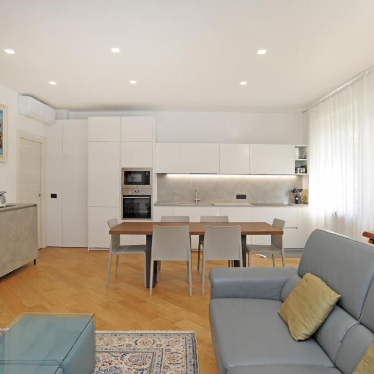 Spacious and cozy flat with two bathrooms - Appartamento - 1
