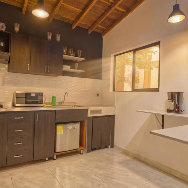 AC & Amazing Place, Manila El Poblado 5 Min ALL - Apartamento de 3 dormitorios - 2