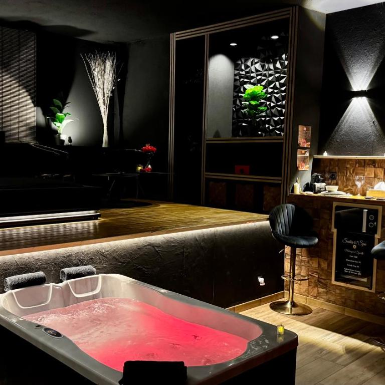 MIRAGE47SPA - Private Spa Suite with Jacuzzi & Sauna in Marbella - Apartamento de 1 dormitorio - 1