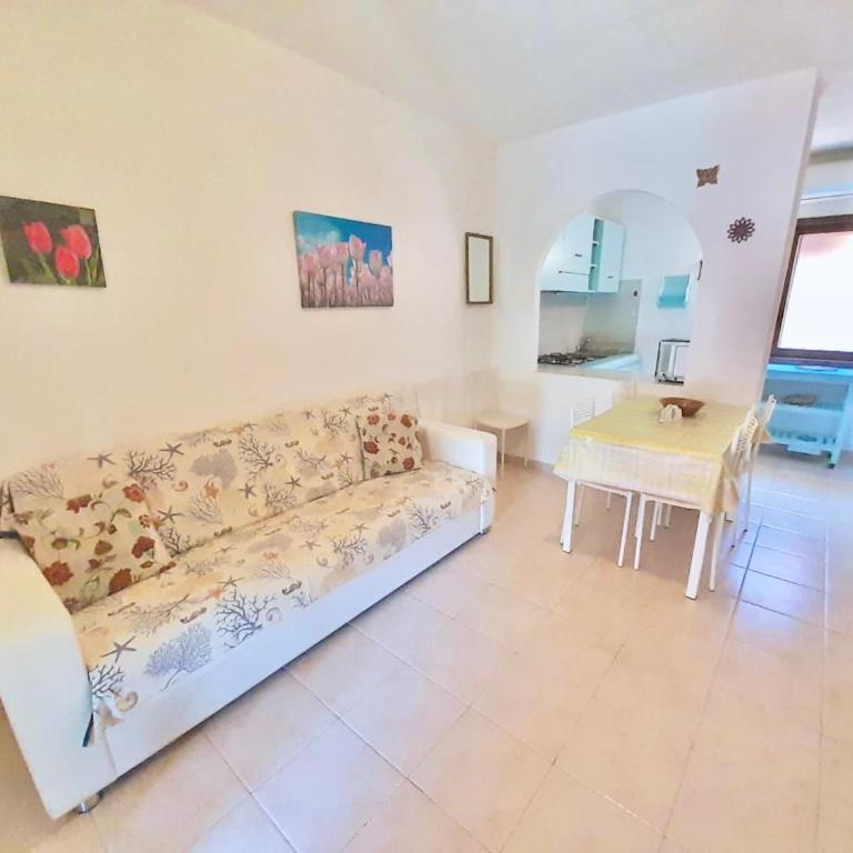 Apartment 6 beds with fenced garden in Marinella just 250 mt from the sea - Appartamento con 2 Camere da Letto - 12