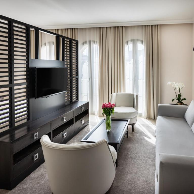 Hotel Moskva - Junior Suite - 1