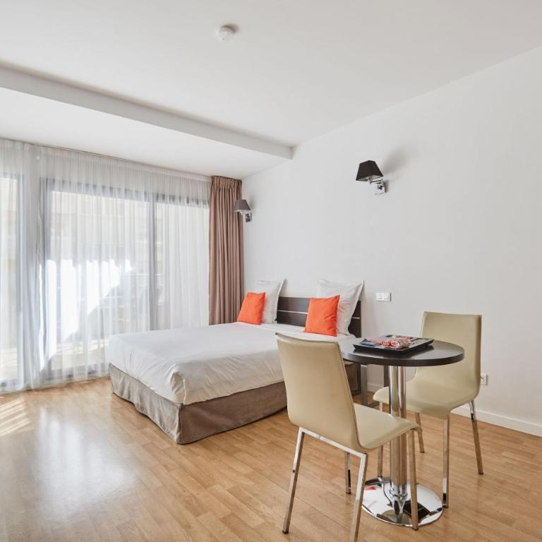Appart'hôtel Odalys City - Monaco Les Hauts de la Principauté - Studio avec Balcon (2 Adultes) - 9