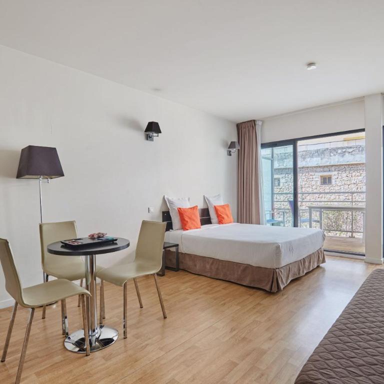 Appart'hôtel Odalys City - Monaco Les Hauts de la Principauté - Studio avec Balcon (2-3 Adultes) - 9