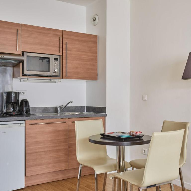 Appart'hôtel Odalys City - Monaco Les Hauts de la Principauté - Studio avec Balcon (2-3 Adultes) - 1