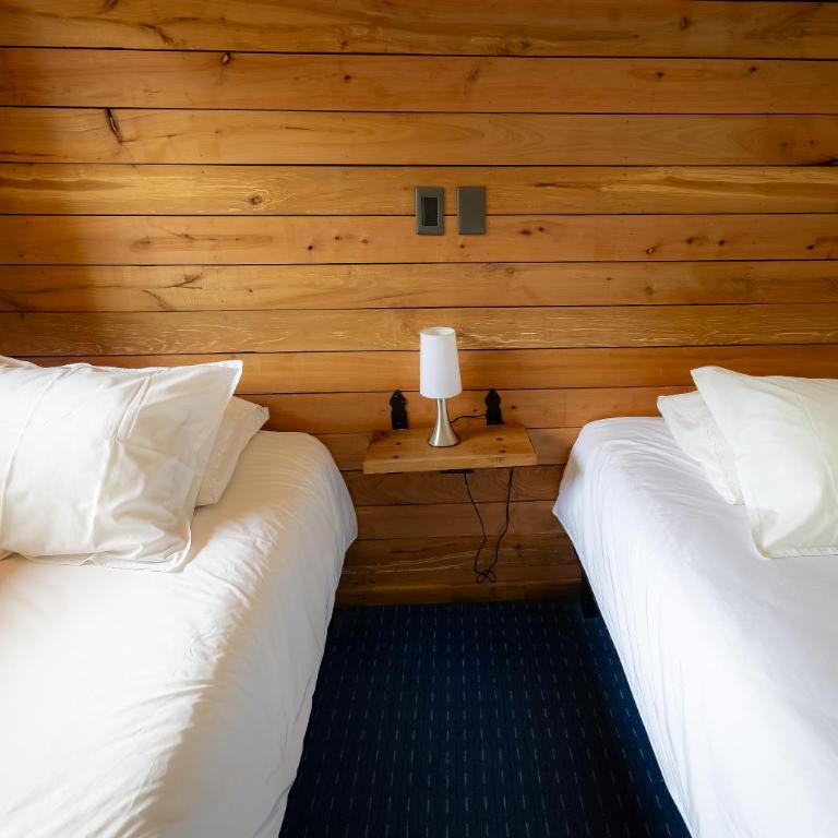 Las Bravas Lodge - Twin Room with Private Bathroom - 7