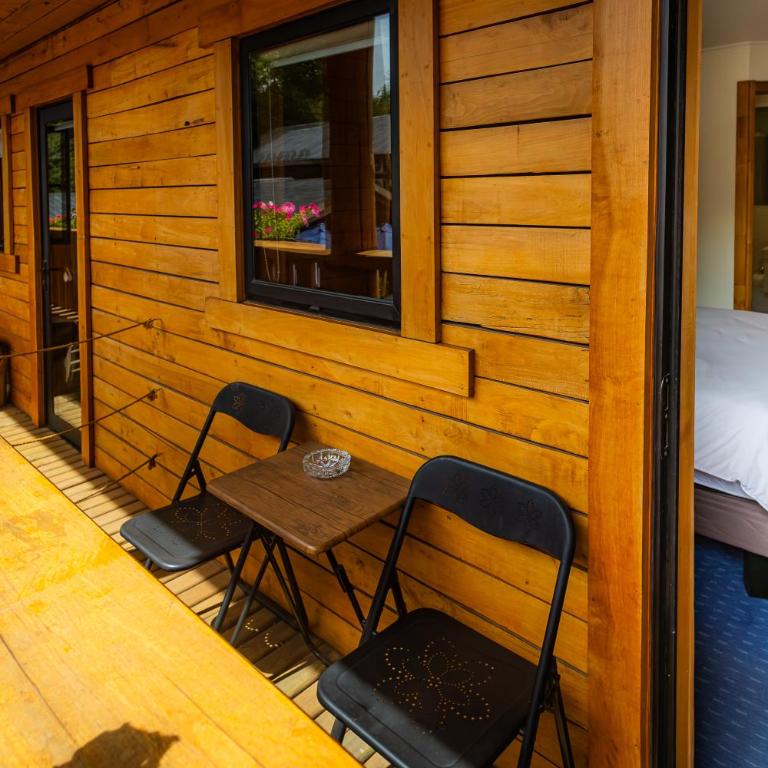 Las Bravas Lodge - Double Room with Balcony - 11