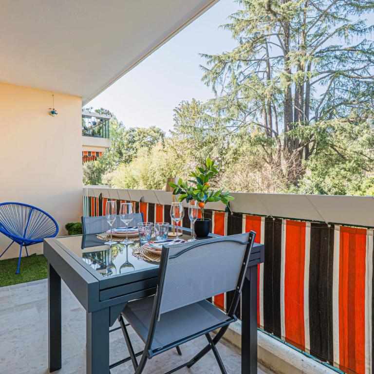 2 pièces 52m2 Clim Parking Terrasse Golfe-Juan - Appartement 1 Chambre - 22