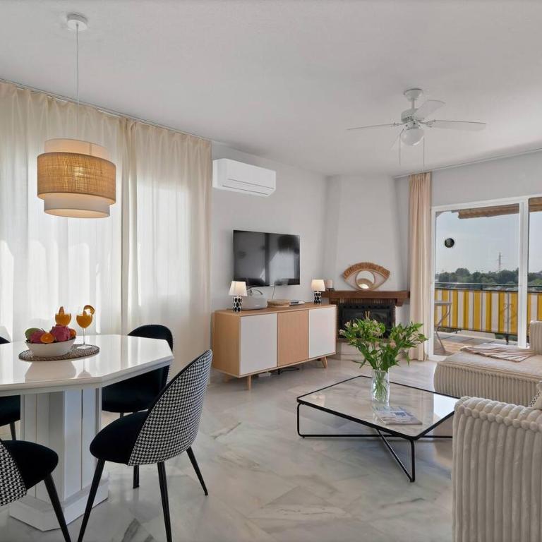 NEW Calahonda Getaway with Pool & Amazing Views - Habitación Individual - 40