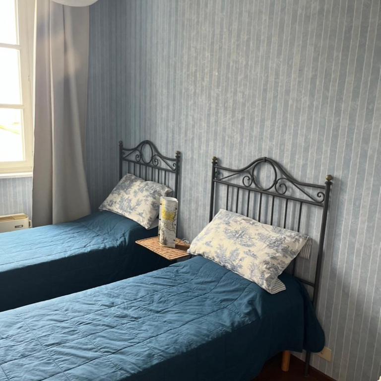 Castle Square - Two-Bedroom Apartment with View - 11