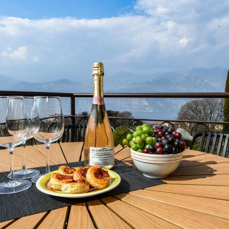 MGH- Malcesine Panoramic Lakeview Apartment - Appartamento con 2 Camere da Letto e Vista Lago - 3