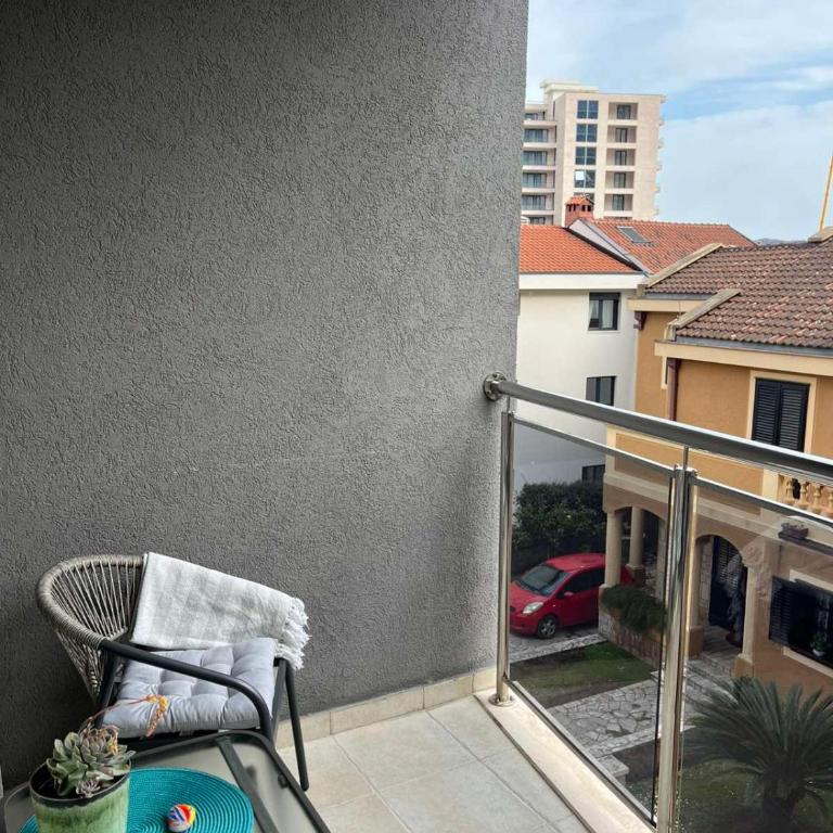 Fortunela Studio Apartment - One-Bedroom Apartment - 14