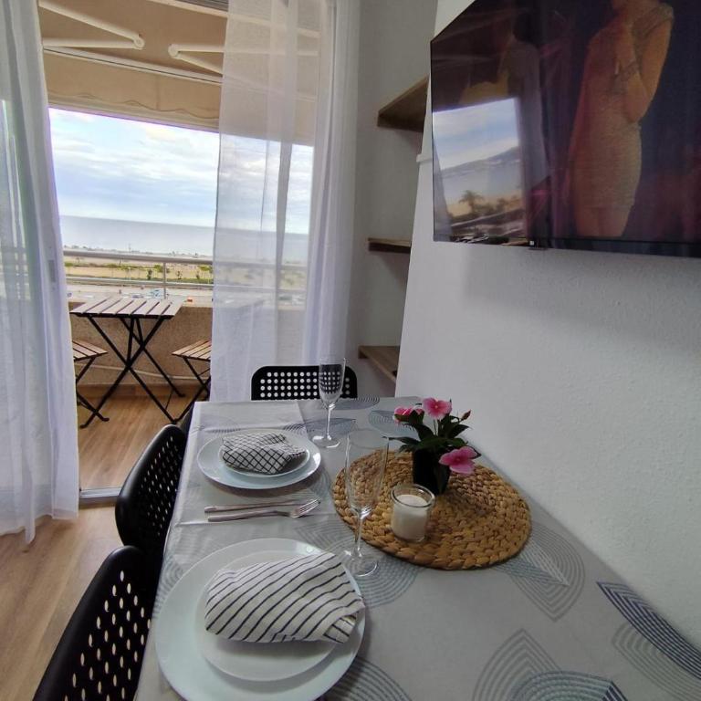 Holidays Beachfront Terrace & Sea Views - Apartamento de 1 dormitorio - 15