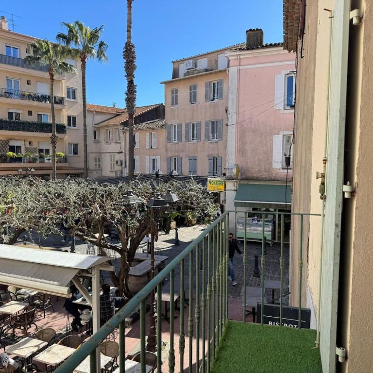 Cosy-tout-à-pieds neuf coeur Saint-Raphaël - Apartment mit 1 Schlafzimmer - 36