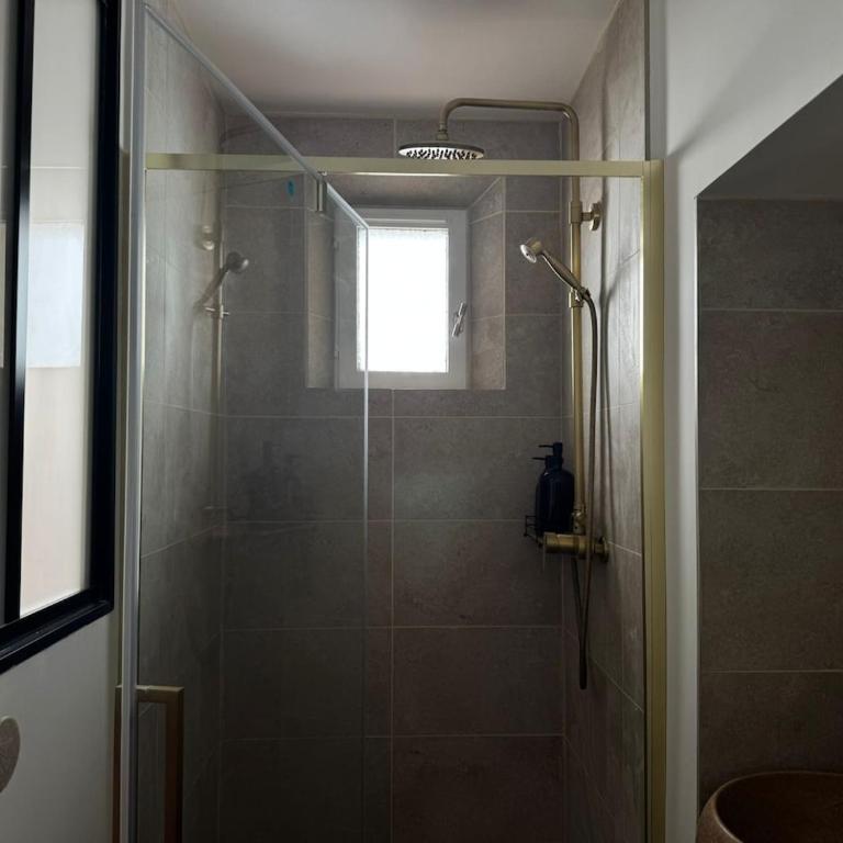 Cosy-tout-à-pieds neuf coeur Saint-Raphaël - Apartment mit 1 Schlafzimmer - 28