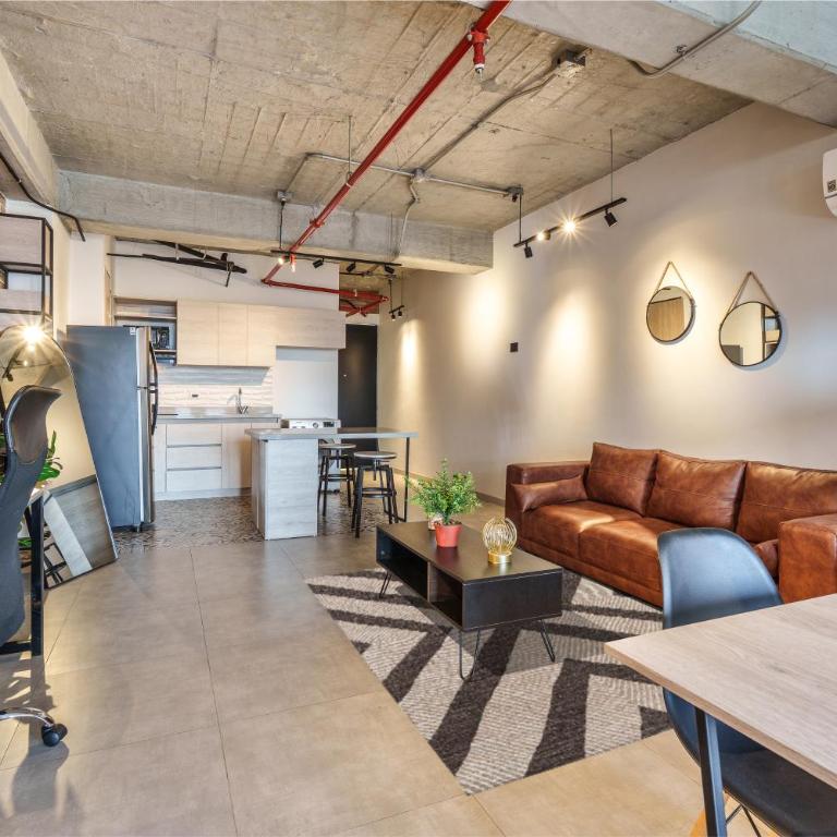 Spacious Loft with a Beautiful View in Laureles, Near Poblado - Apartamento de 1 dormitorio - 28
