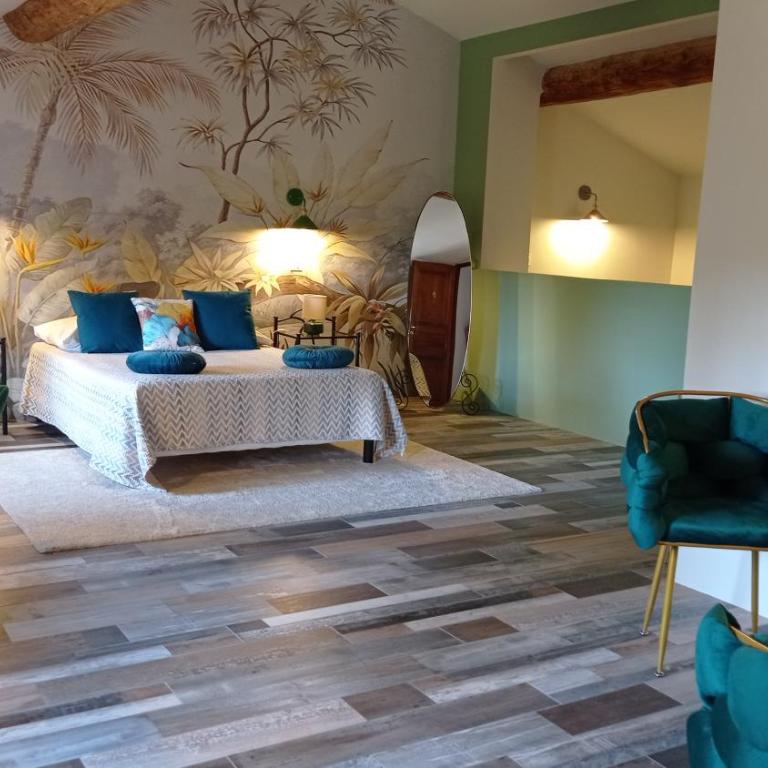 LE Mas Pacha - Family Room - 6