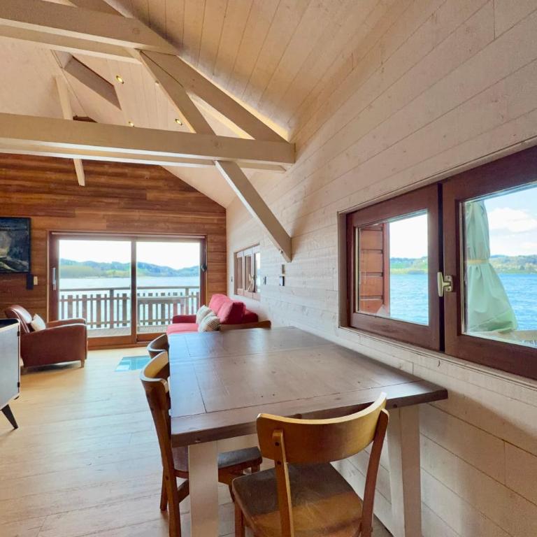 Rare petit chalet sur le lac barque à rames clim - Chalet - 3