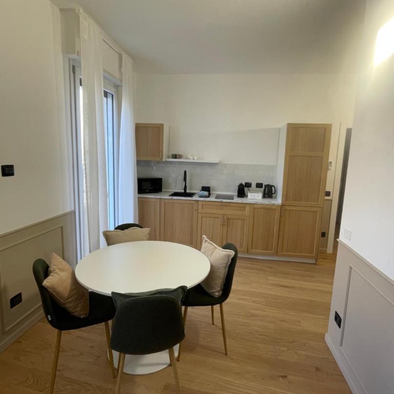 Sciesa Home Verona - Appartamento Superior con 1 Camera da Letto e Balcone - 1