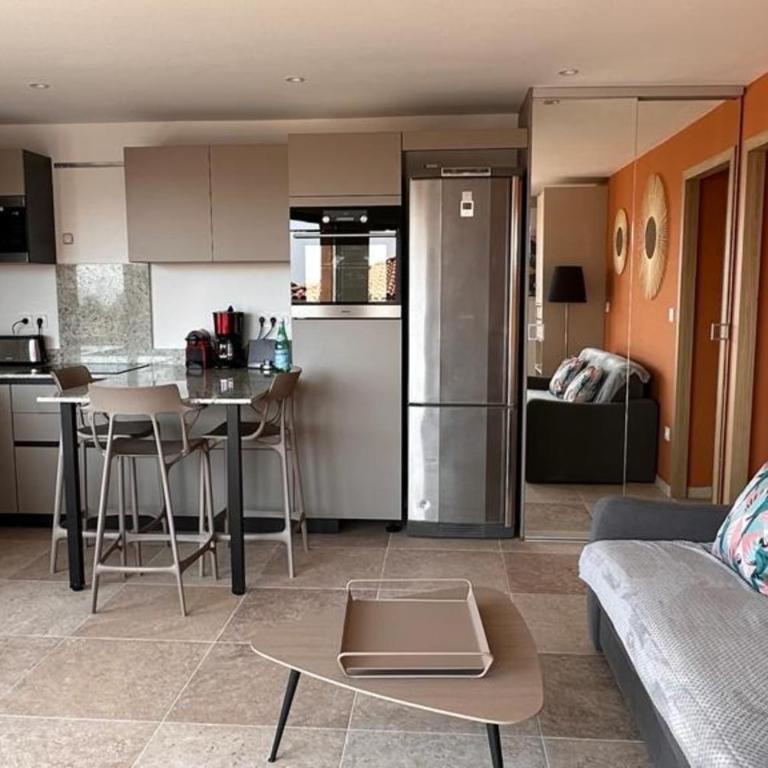 35m2 Sea View with Terrace beach by walk - Appartamento - 2