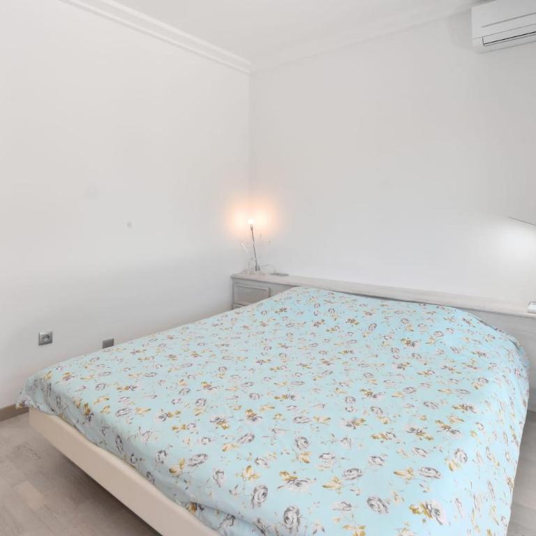 Stunning 3-Br Apartment with Large Terrace and Pool - Appartement - 20