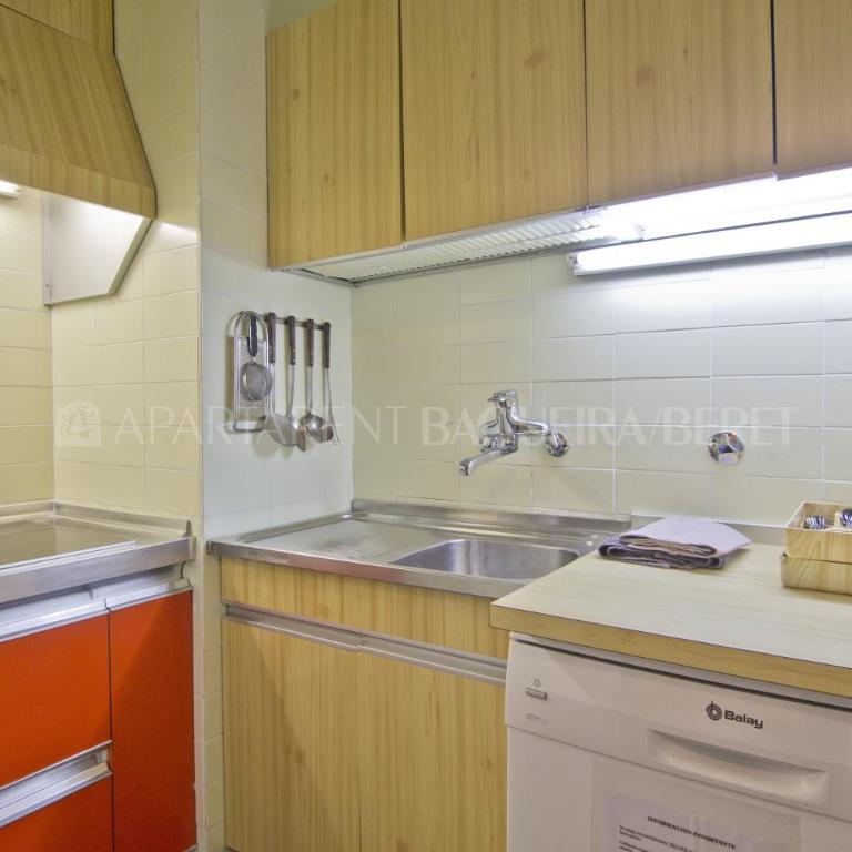 Apartarent 1500 - Apartamento Económico de 2 dormitorios (6 adultos) - 10