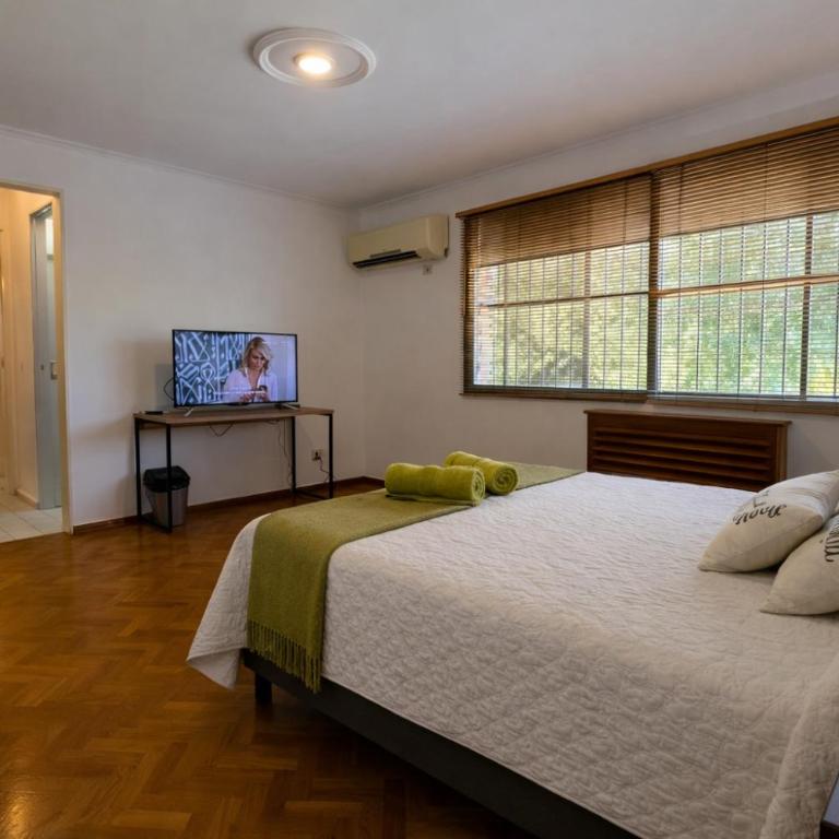Blue Sky Mendoza - Double Room with Pool View - 3