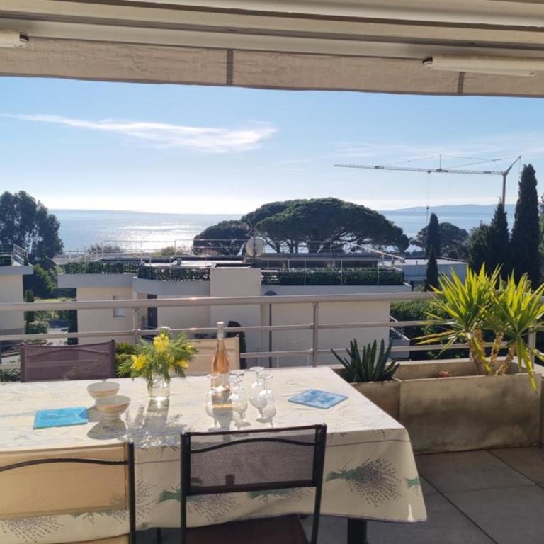 Apt With Pool Magnificent Sea View 80m To Beach - Apartment - 8