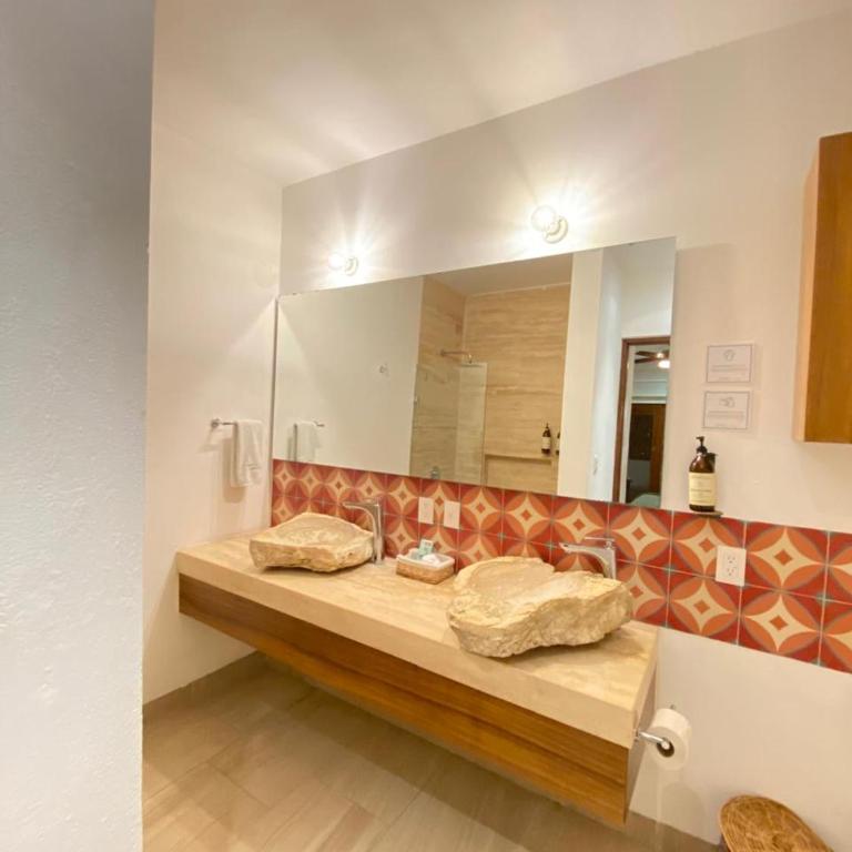 Latino Hotel Boutique - Suite con bañera de hidromasaje y cama grande - 7