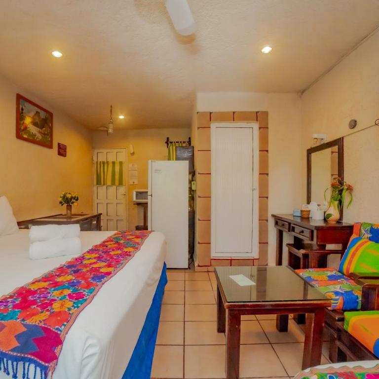 Hotel Sol Caribe - Family Room - 9
