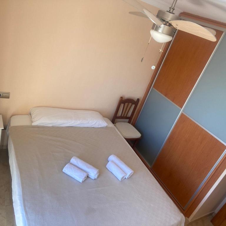 2 DB Apartamento Playa Fuengirola - Two-Bedroom Apartment with Balcony - 19