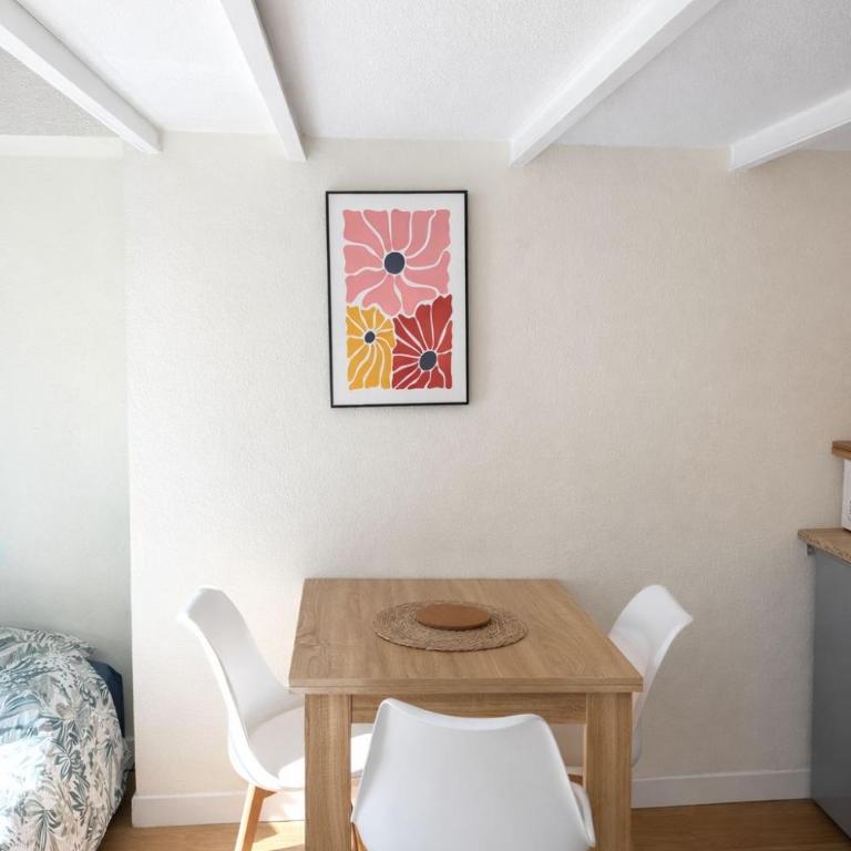 Appartement lumineux - centre ville - Appartement 2 Chambres - 6