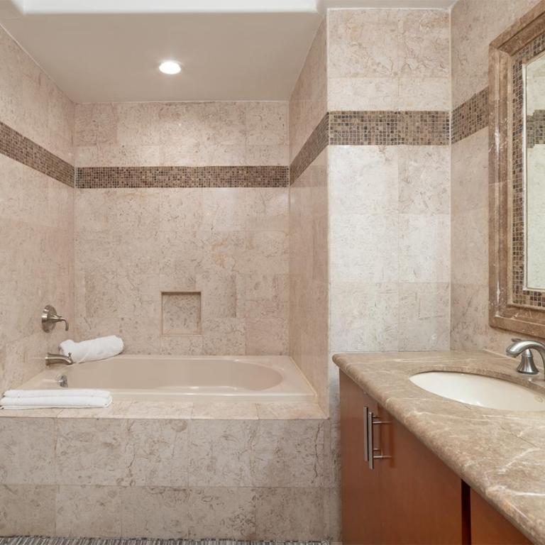 Cristal 803 2 BR 2 BA condo @ Las Palomas Phase 1 - Vacation Home - 18