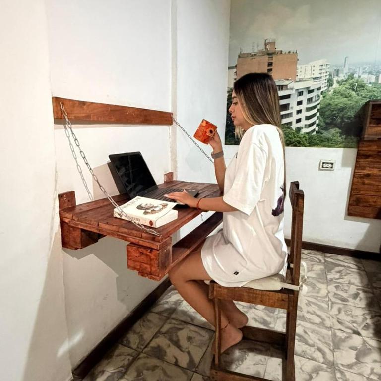 Nuevo Rumbo San Antonio Hostal - FREE WiFi, coffee & tea, patio & shared lounge - Habitación Doble Económica - 6