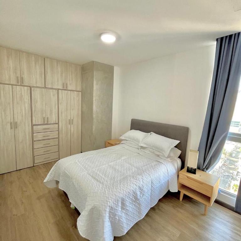 Luxury Apartment in Monterrey Centro with Skyline Views - Two-Bedroom Apartment - 2