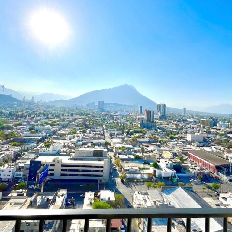Luxury Apartment in Monterrey Centro with Skyline Views - Two-Bedroom Apartment - 8