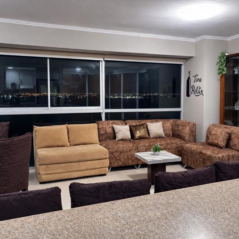 Premium Stay in Puerto Santa Ana, Near Bars, Restaurants, Airport & Malecon 2000 Guayaquil, Ecuador - Two-Bedroom Apartment with River View - 20
