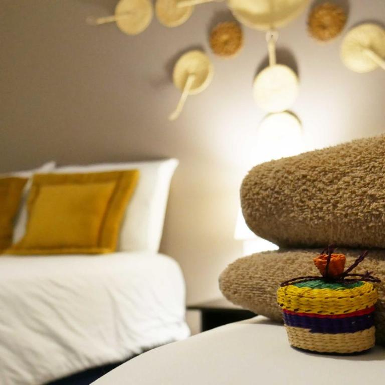 Park View Hostel & Suites - Twin Room with Private Bathroom - 9