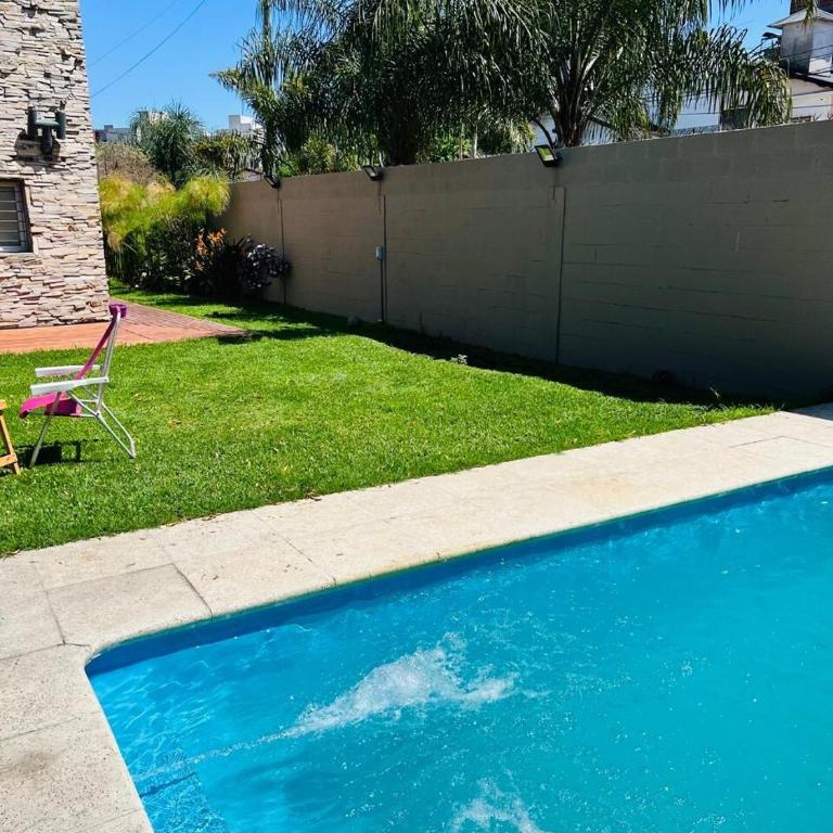 Casa familiar con pileta - Casa de 4 dormitorios - 20