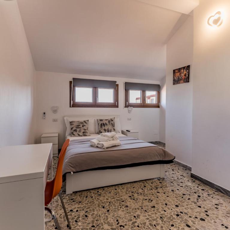 THAT'S LOVE Fiumicino airport Jazz-8min airport-100mt historic center - Double Room with Private Bathroom - 7