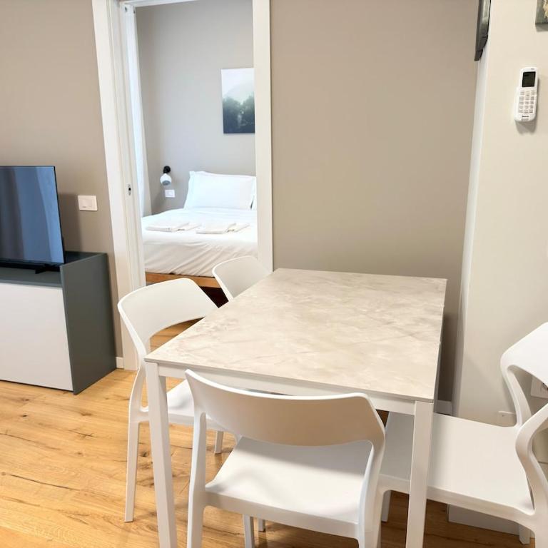 Binario Centrale - 3 min from Central Station - Appartamento con 1 Camera da Letto - Non Fumatori - 27