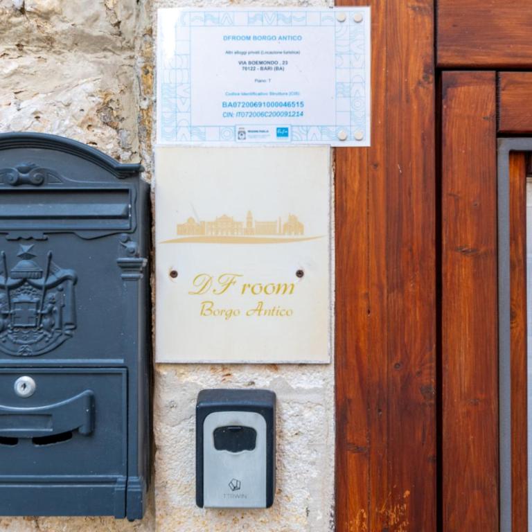 Historic Bari for three - DF Room Borgo Antico - One-Bedroom House - 22