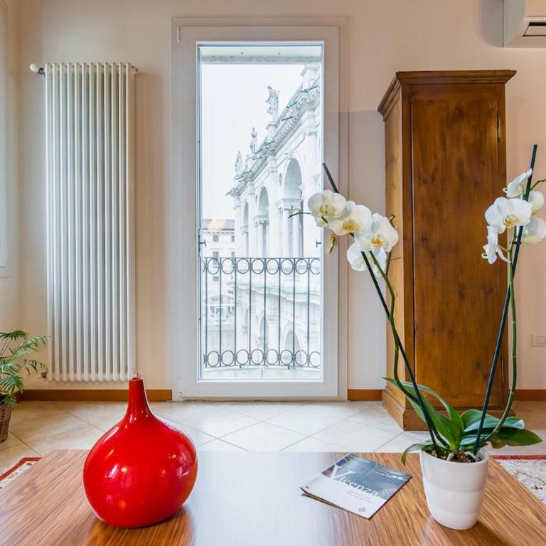 Le Volte, Basilica Views in the Heart of Vicenza - Appartamento con 1 Camera da Letto - 3