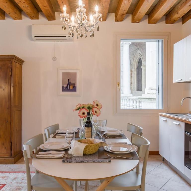 Le Volte, Basilica Views in the Heart of Vicenza - Appartamento con 1 Camera da Letto - 9