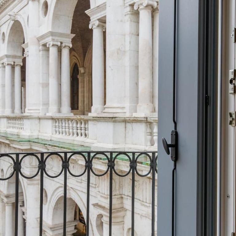 Le Volte, Basilica Views in the Heart of Vicenza - Appartamento con 1 Camera da Letto - 4