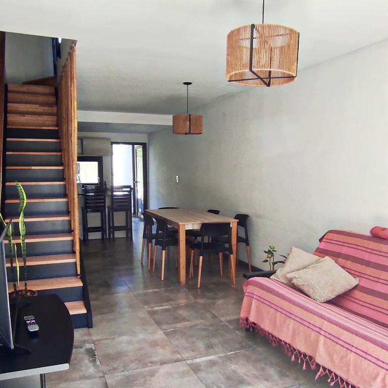 Duplex con Patio y Parrilla - Three-Bedroom Apartment - 2