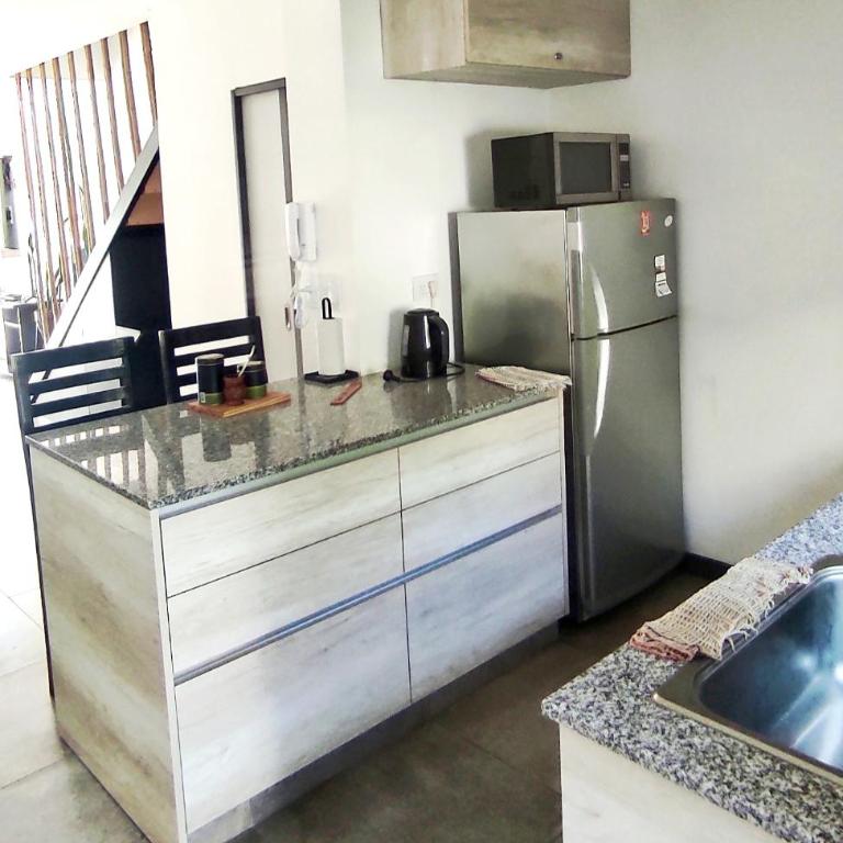Duplex con Patio y Parrilla - Three-Bedroom Apartment - 7