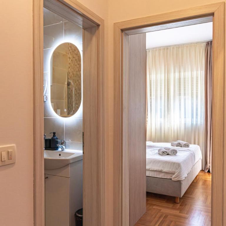Peace 2 Apartments with parking - One-Bedroom Apartment - 8