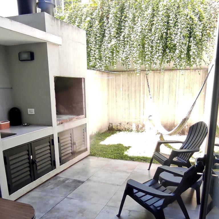 Duplex con Patio y Parrilla - Three-Bedroom Apartment - 16