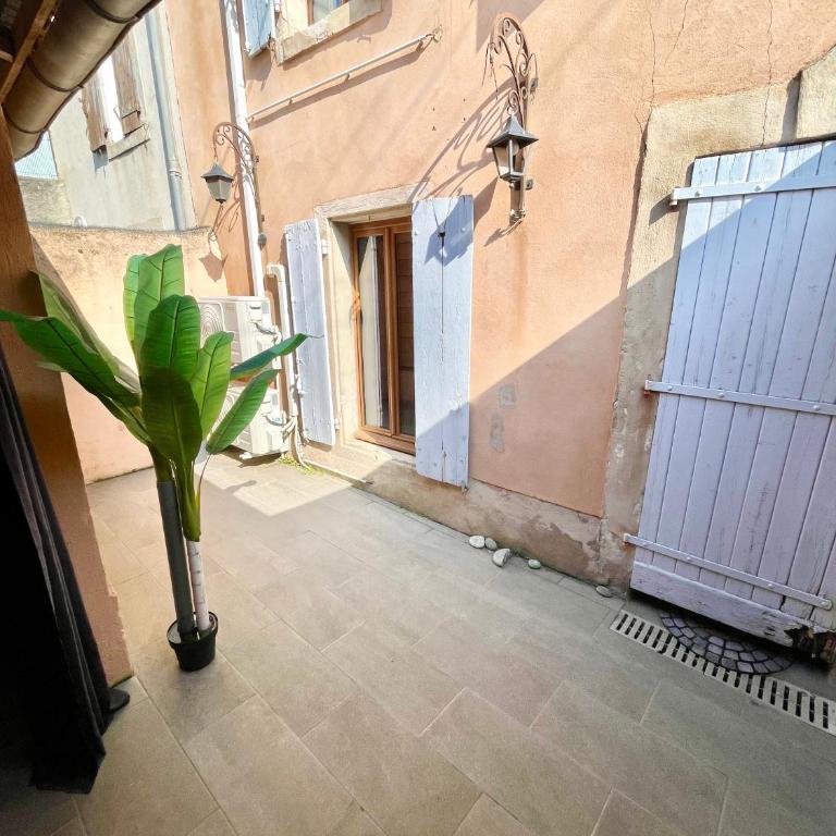 Le Patio des Capucins - Terrasse privée & climatisée - 10min de la cité médiévale - Apartment mit 1 Schlafzimmer - 13